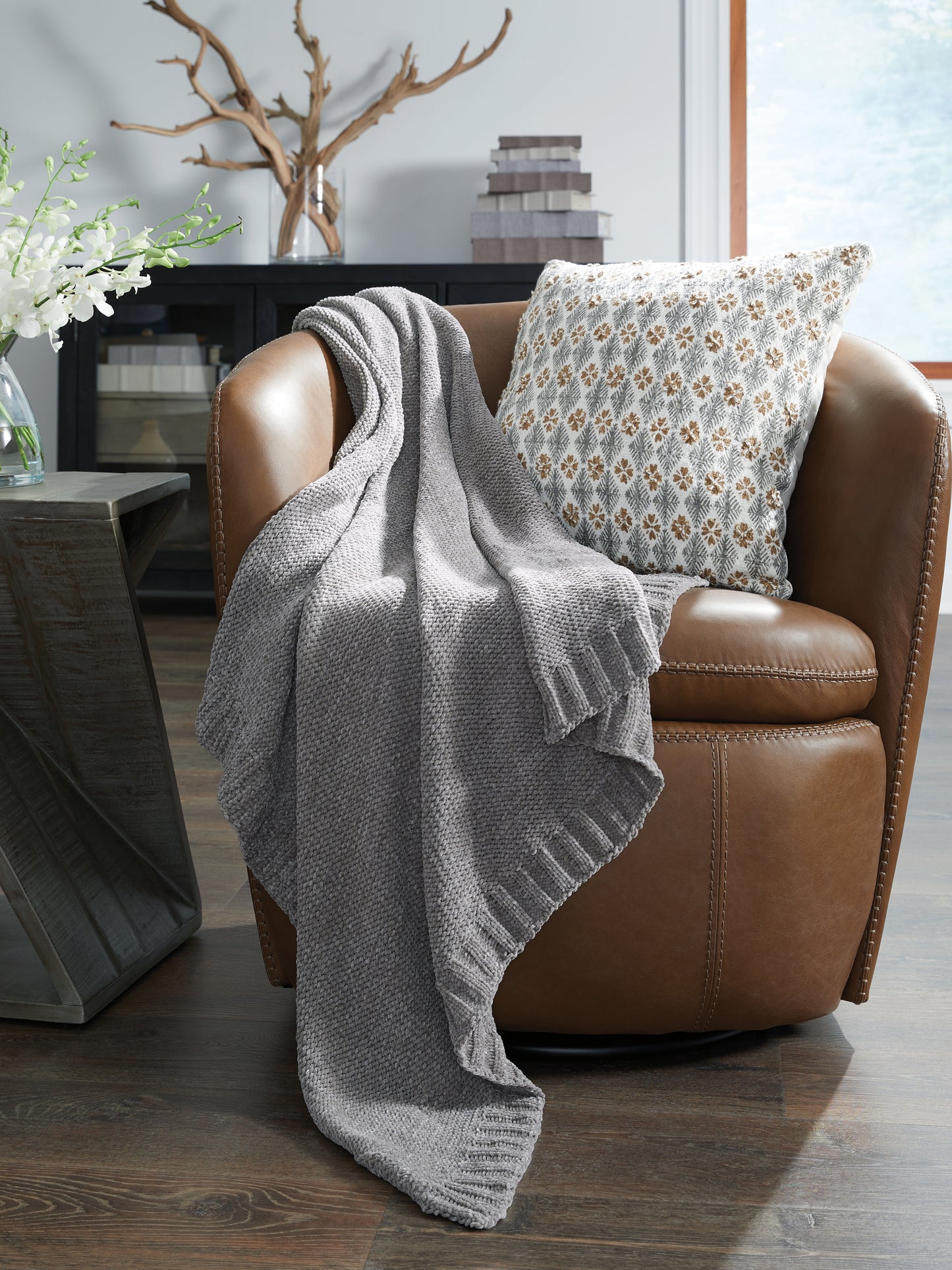 Myers Furniture Outlet - Ashley Furniture - Anawood Throw (Set of 3) - Throw (3/CS) / Gray - A1001097