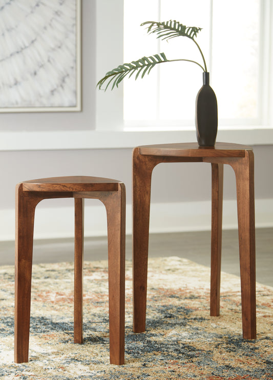 Myers Furniture Outlet - Ashley Furniture - Brynnleigh Accent Table (Set of 2) - Accent Table Set (Set of 2) / Medium Brown - A4000607