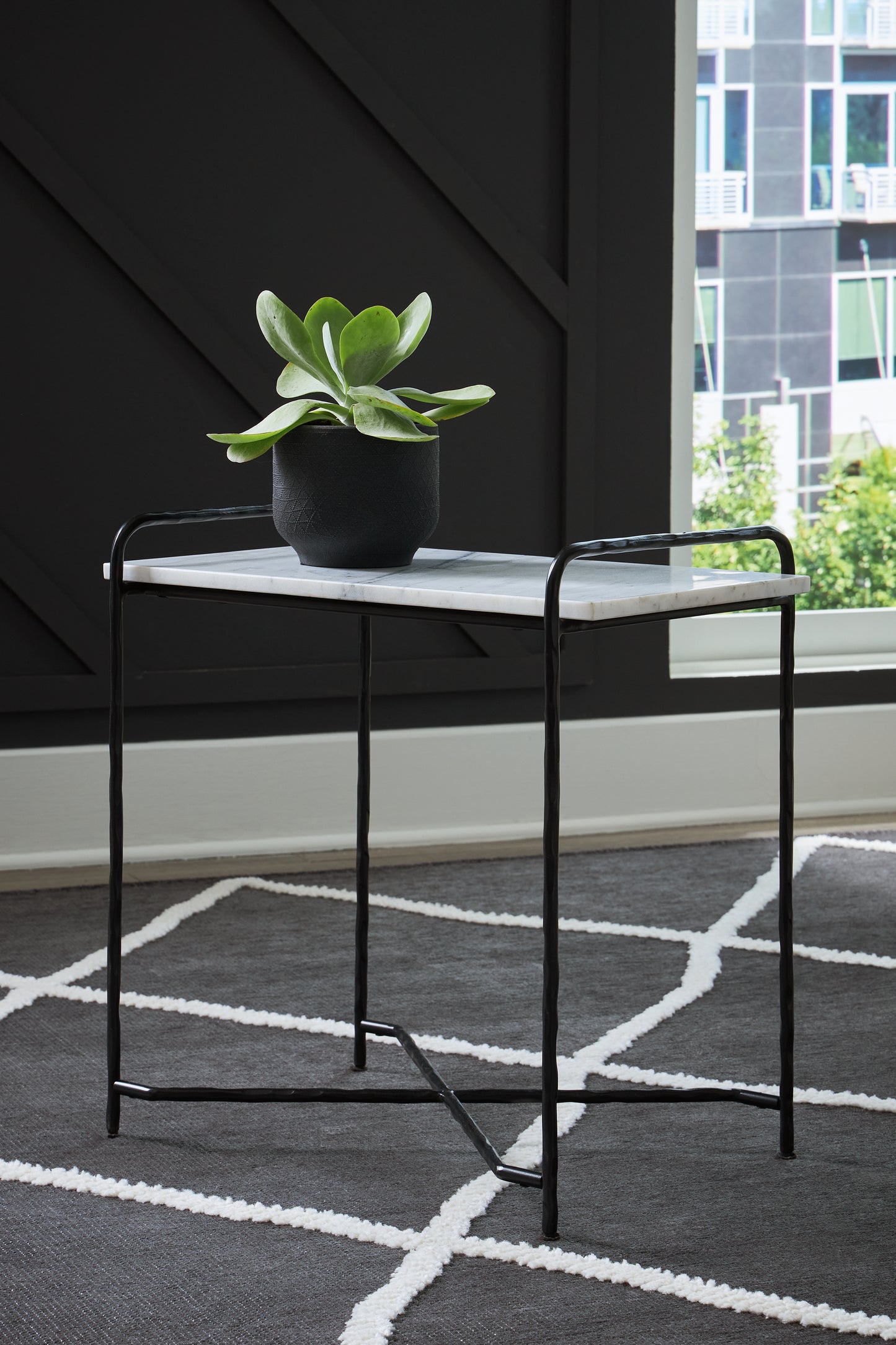 Myers Furniture Outlet - Ashley Furniture - Ashber Accent Table - Accent Table / White/Black - A4000609