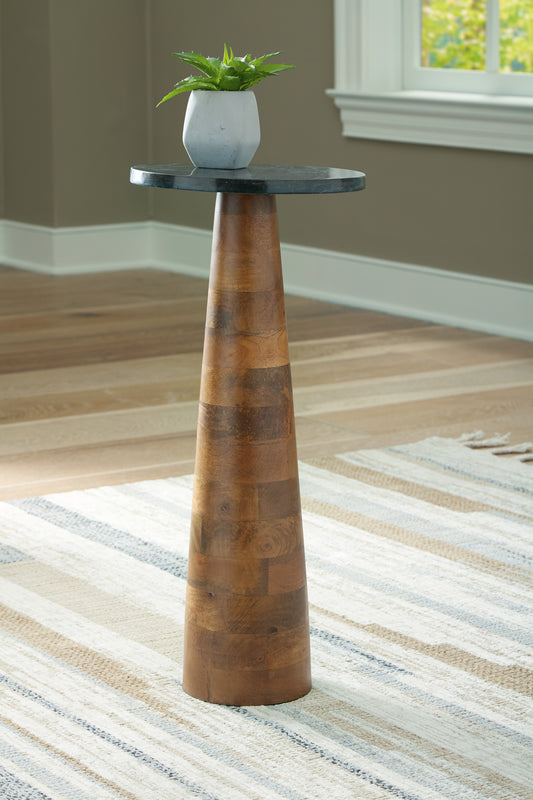 Myers Furniture Outlet - Ashley Furniture - Quinndon Accent Table - Accent Table / Brown/Black - A4000633