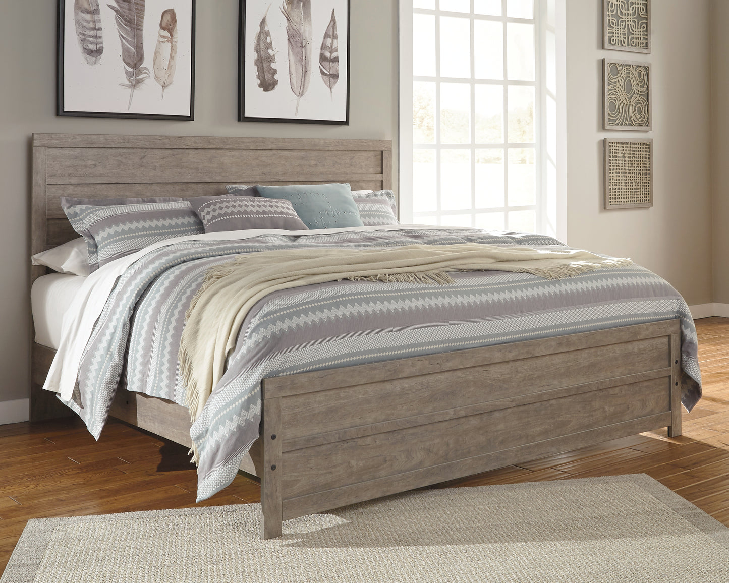 Myers Furniture Outlet - Ashley Furniture - Culverbach Bedroom - King Panel Bed / Gray - B070B10