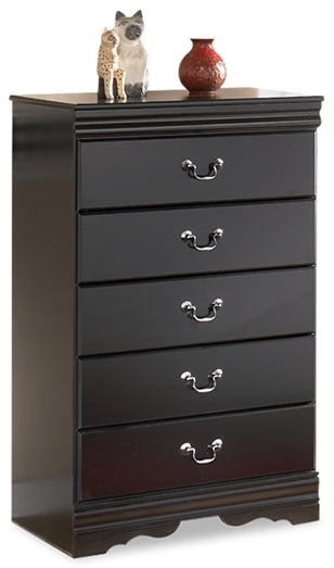 Myers Furniture Outlet - Ashley Furniture - Huey Vineyard Bedroom - Six Drawer Dresser / Black - B128-31