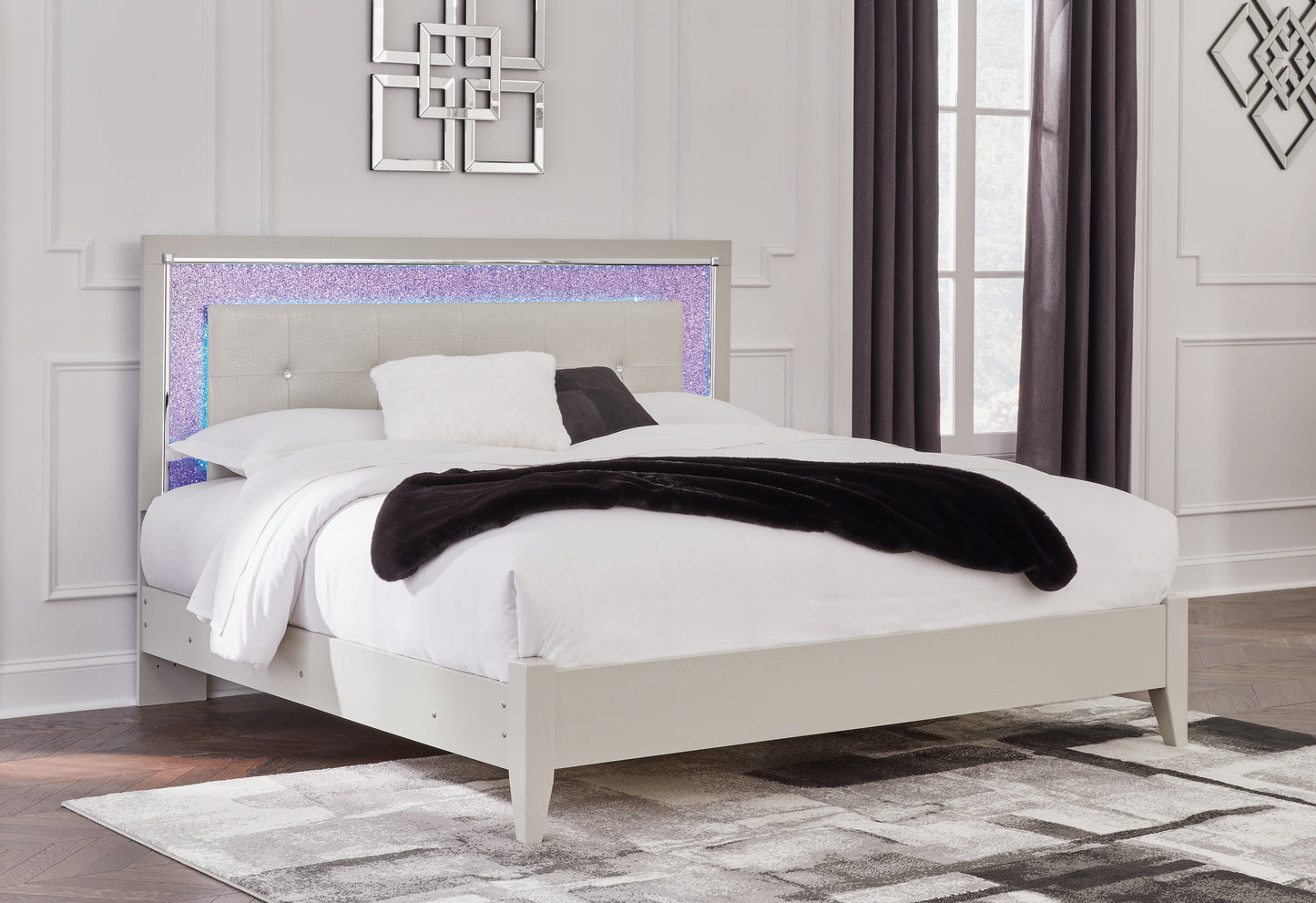 Myers Furniture Outlet - Ashley Furniture - Zyniden Bedroom - King Upholstered Panel Bed / Silver - B2114B3