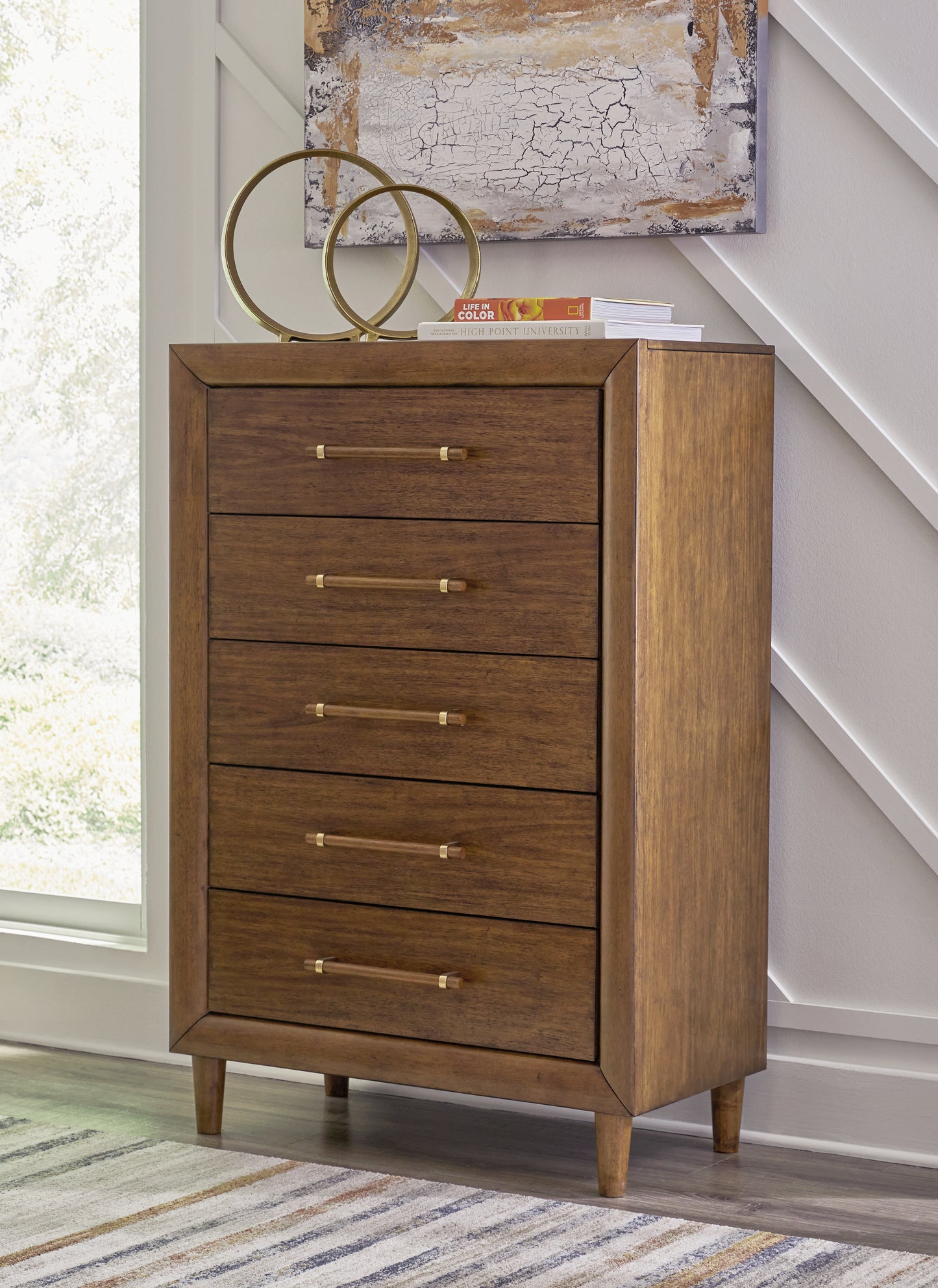 Myers Furniture Outlet - Ashley Furniture - Lyncott Bedroom - Five Drawer Chest / Brown - B615-46