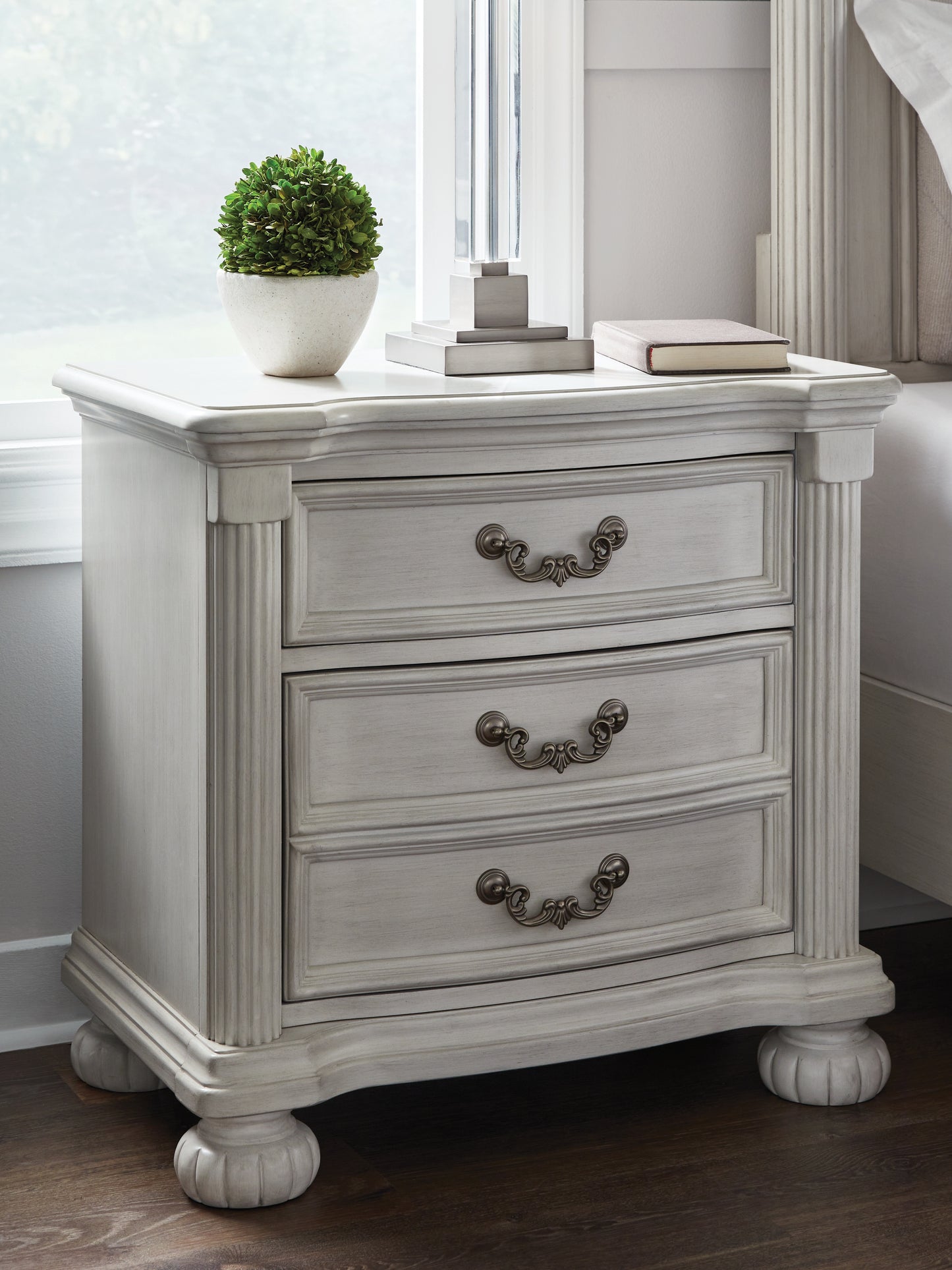 Myers Furniture Outlet - Ashley Furniture - Montelaine Bedroom - Three Drawer Night Stand / Antique White - B795-93
