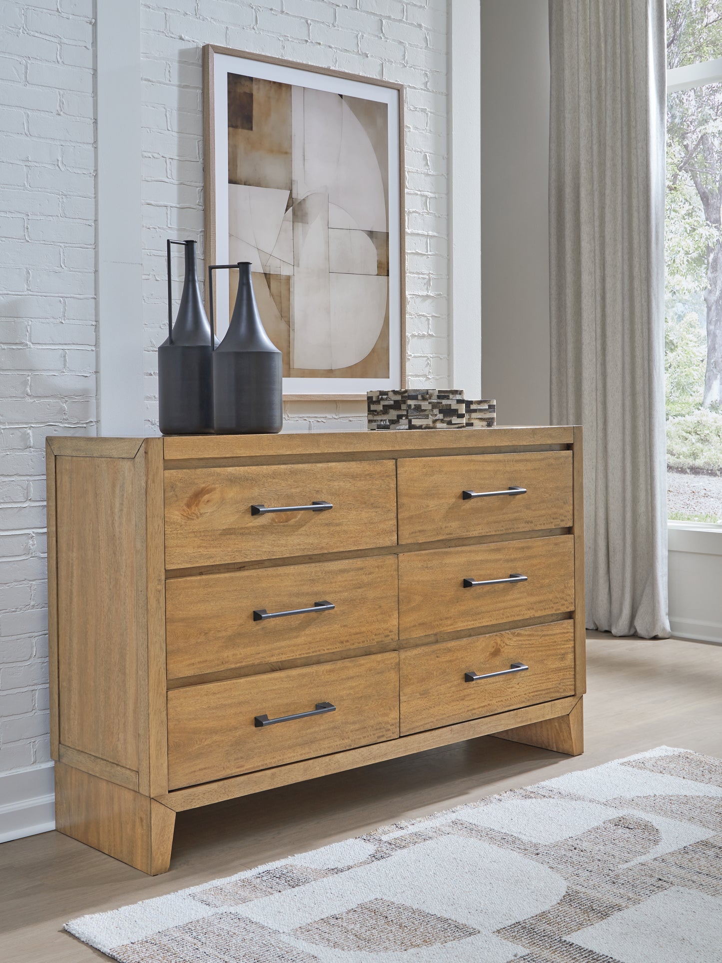 Myers Furniture Outlet - Ashley Furniture - Sherbana Bedroom - Dresser / Light Brown - B833-31