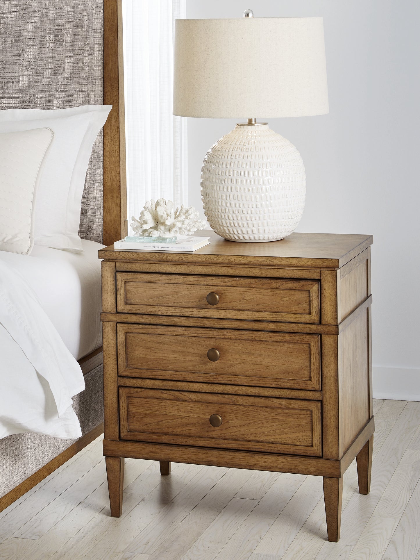 Myers Furniture Outlet - Ashley Furniture - Sharlance Bedroom - Three Drawer Night Stand / Brown - B895-93