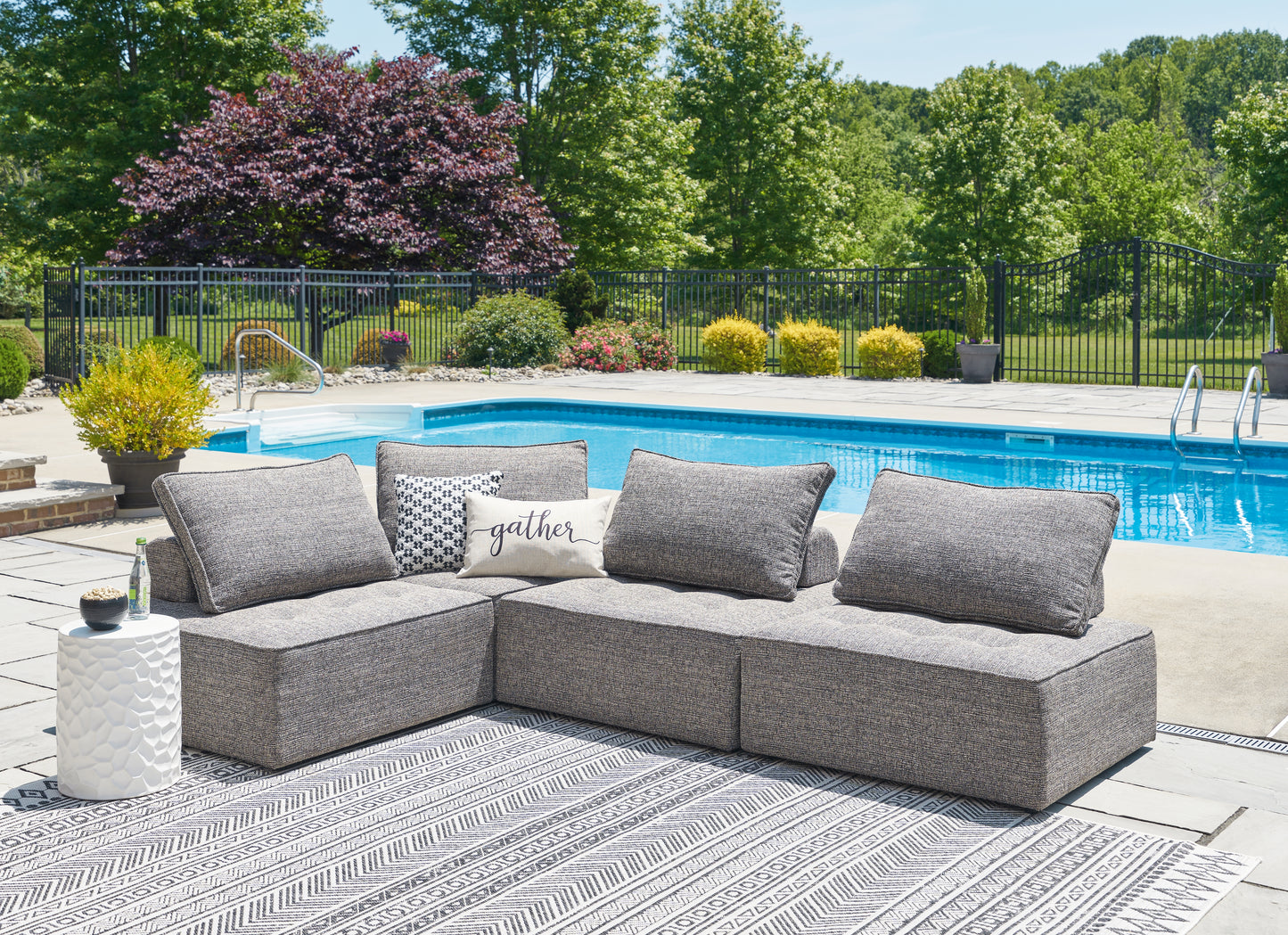 Myers Furniture Outlet - Ashley Furniture - Bree Zee Outdoor - 4-Piece Outdoor Sectional / Brown - P160P8