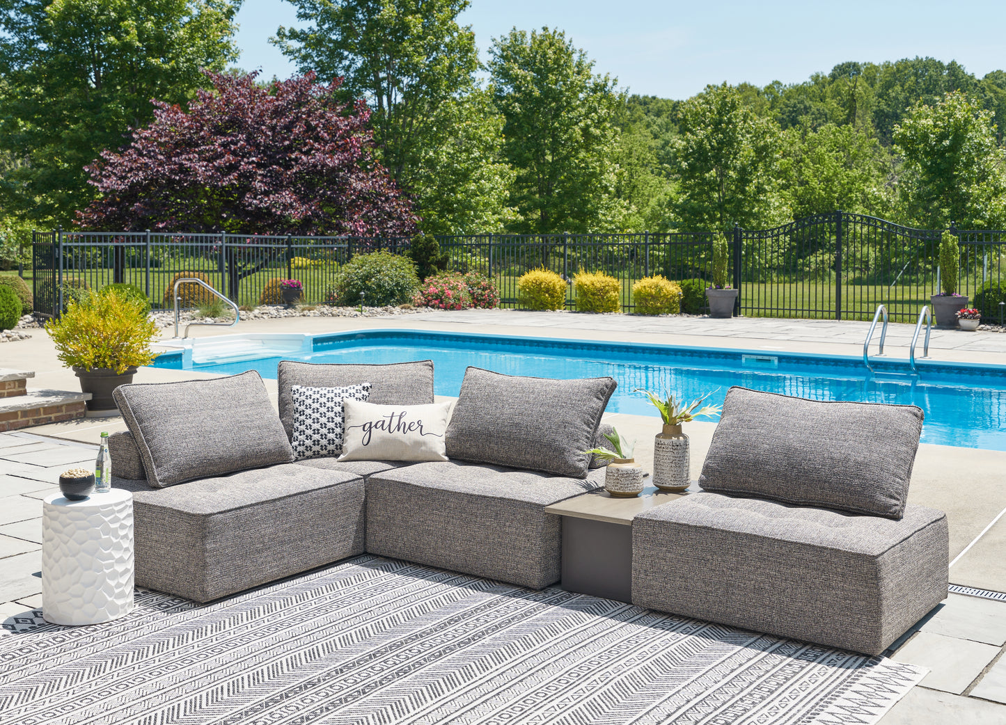 Myers Furniture Outlet - Ashley Furniture - Bree Zee Outdoor - 5-Piece Outdoor Sectional / Brown - P160P5
