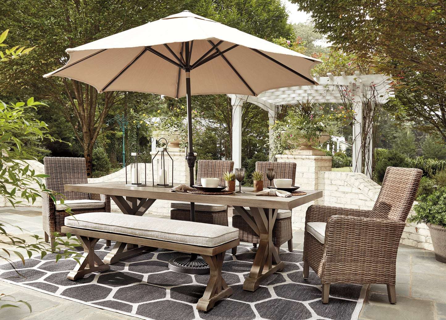 Myers Furniture Outlet - Ashley Furniture - Beachcroft Outdoor - RECT Dining Table w/UMB OPT / Beige - P791-625