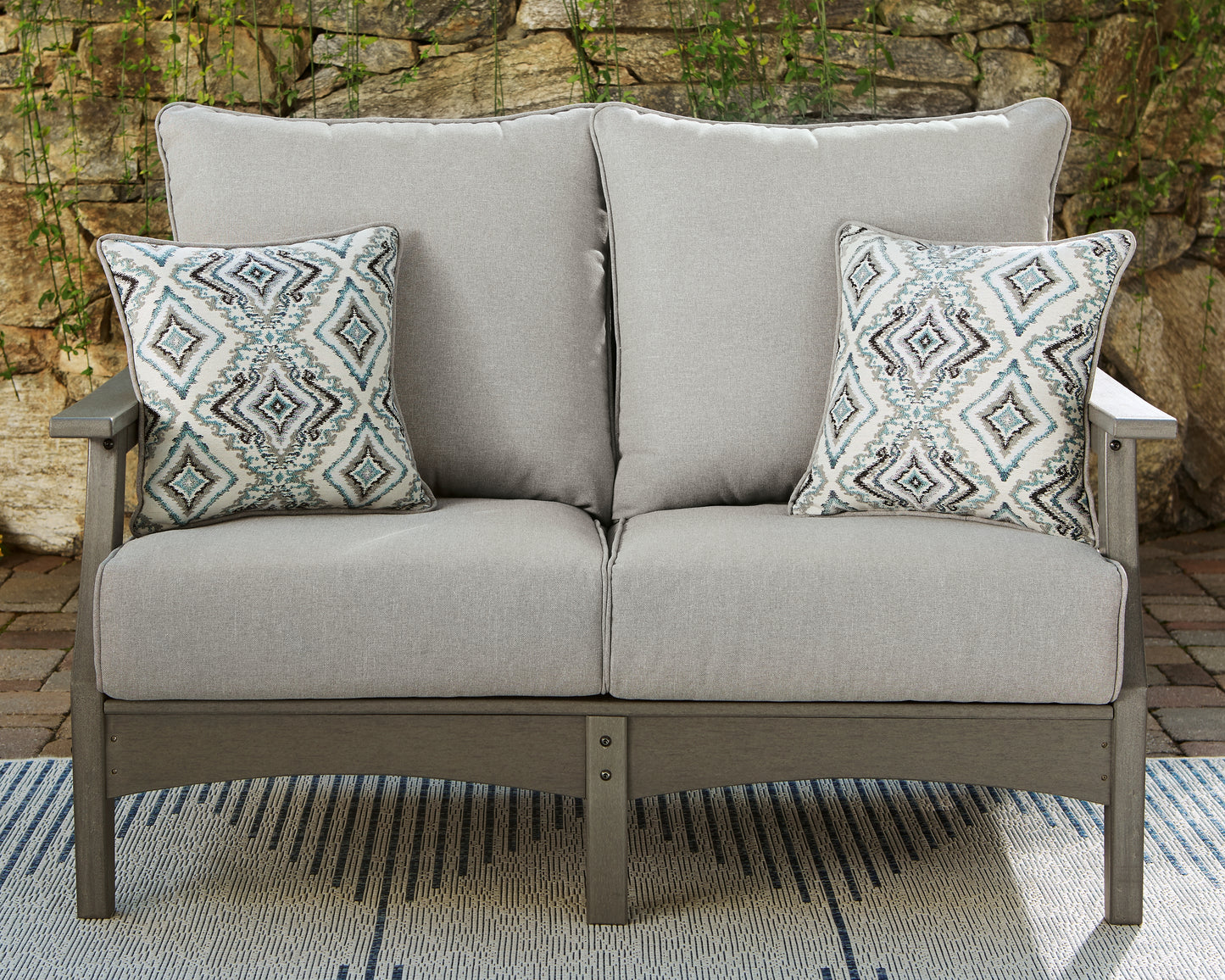 Myers Furniture Outlet - Ashley Furniture - Visola Outdoor - Loveseat w/Cushion / Gray - P802-835