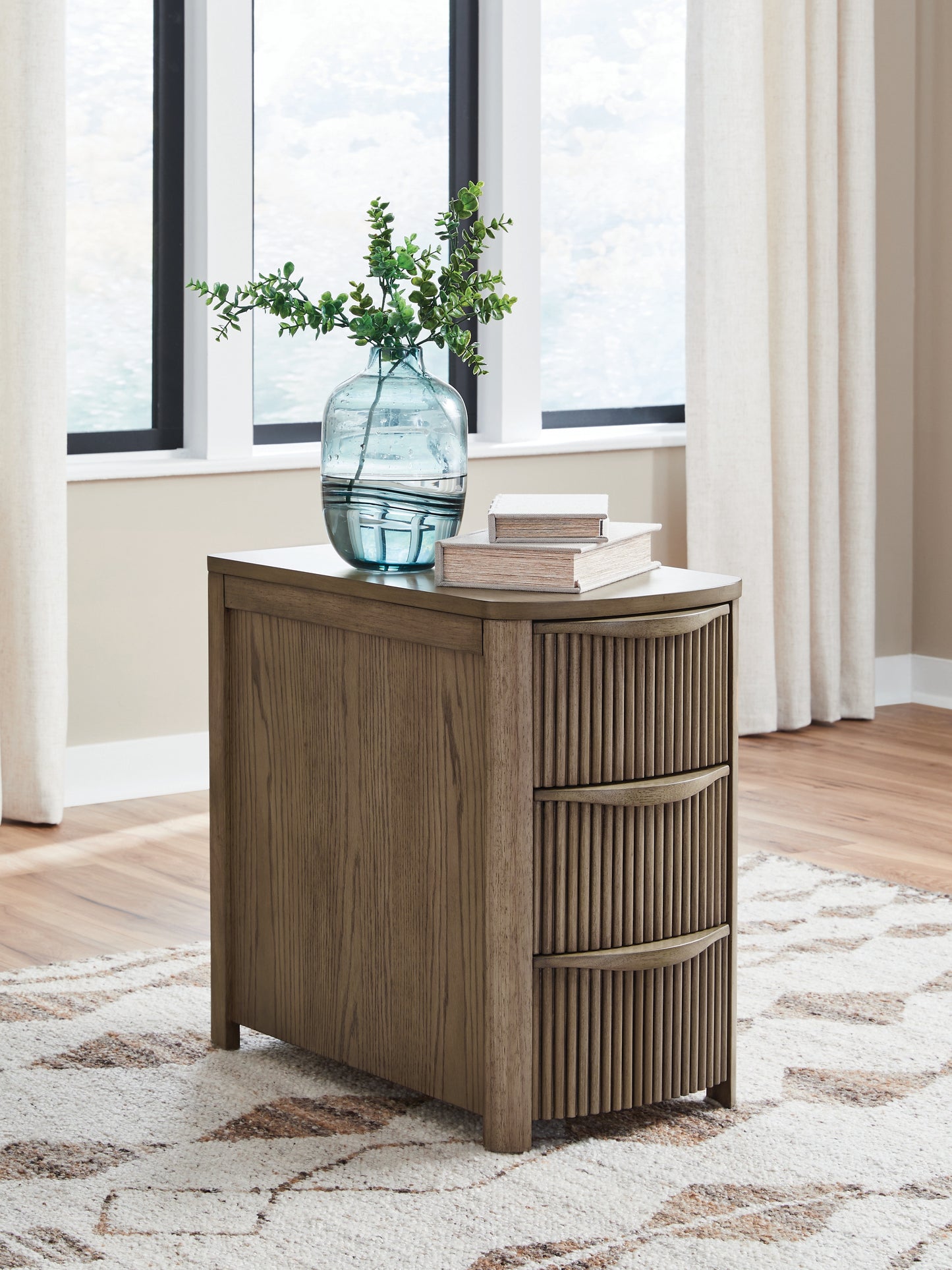 Myers Furniture Outlet - Ashley Furniture - Camdill Chairside End Table - Chair Side End Table / Light Brown - T208-317