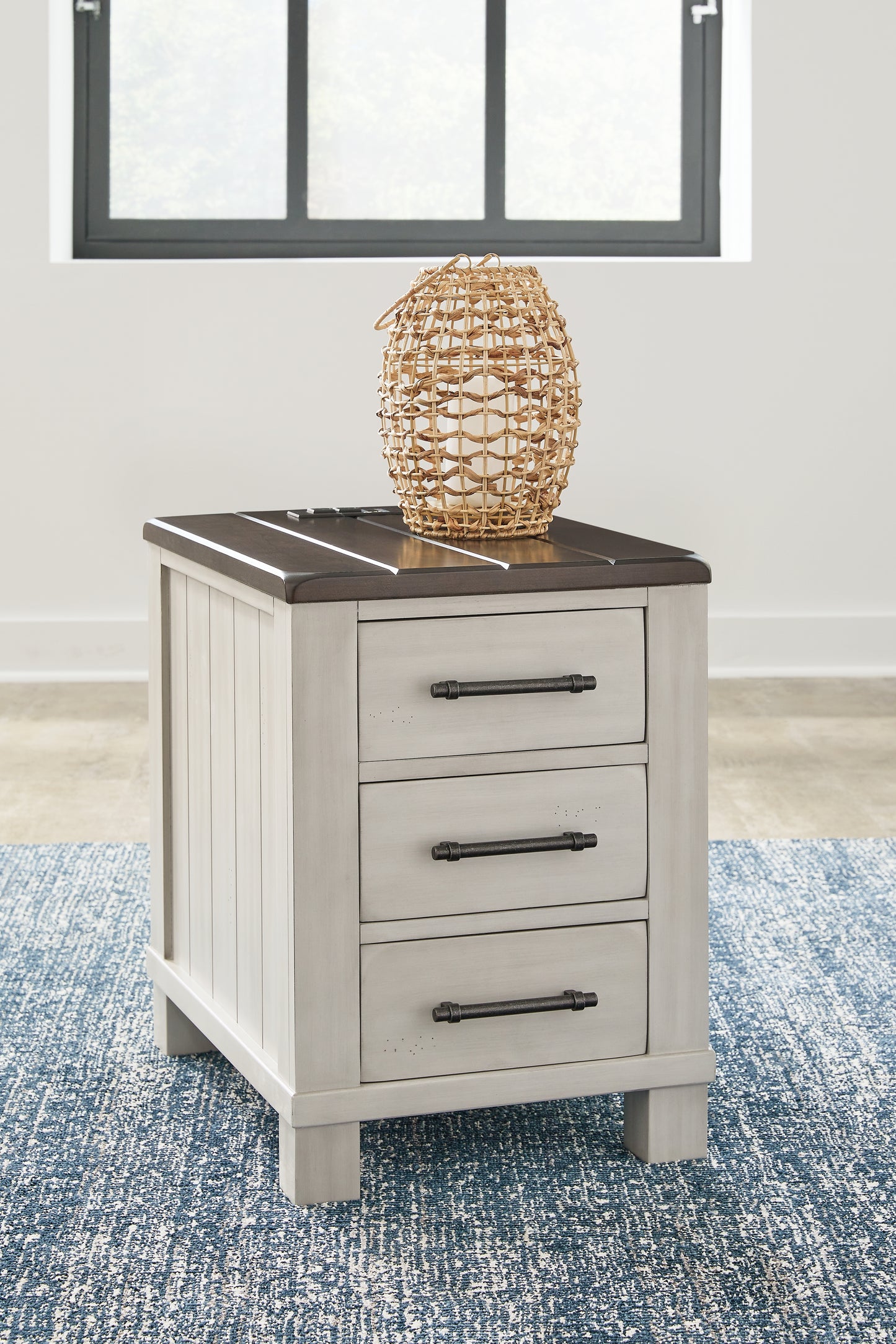 Myers Furniture Outlet - Ashley Furniture - Darborn Chairside End Table - Chair Side End Table / Gray/Brown - T796-7
