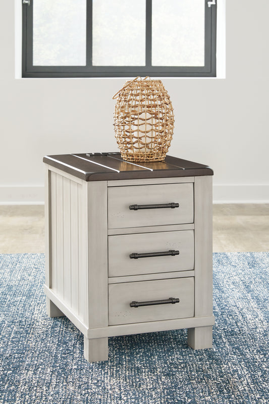 Myers Furniture Outlet - Ashley Furniture - Darborn Chairside End Table - Chair Side End Table / Gray/Brown - T796-7