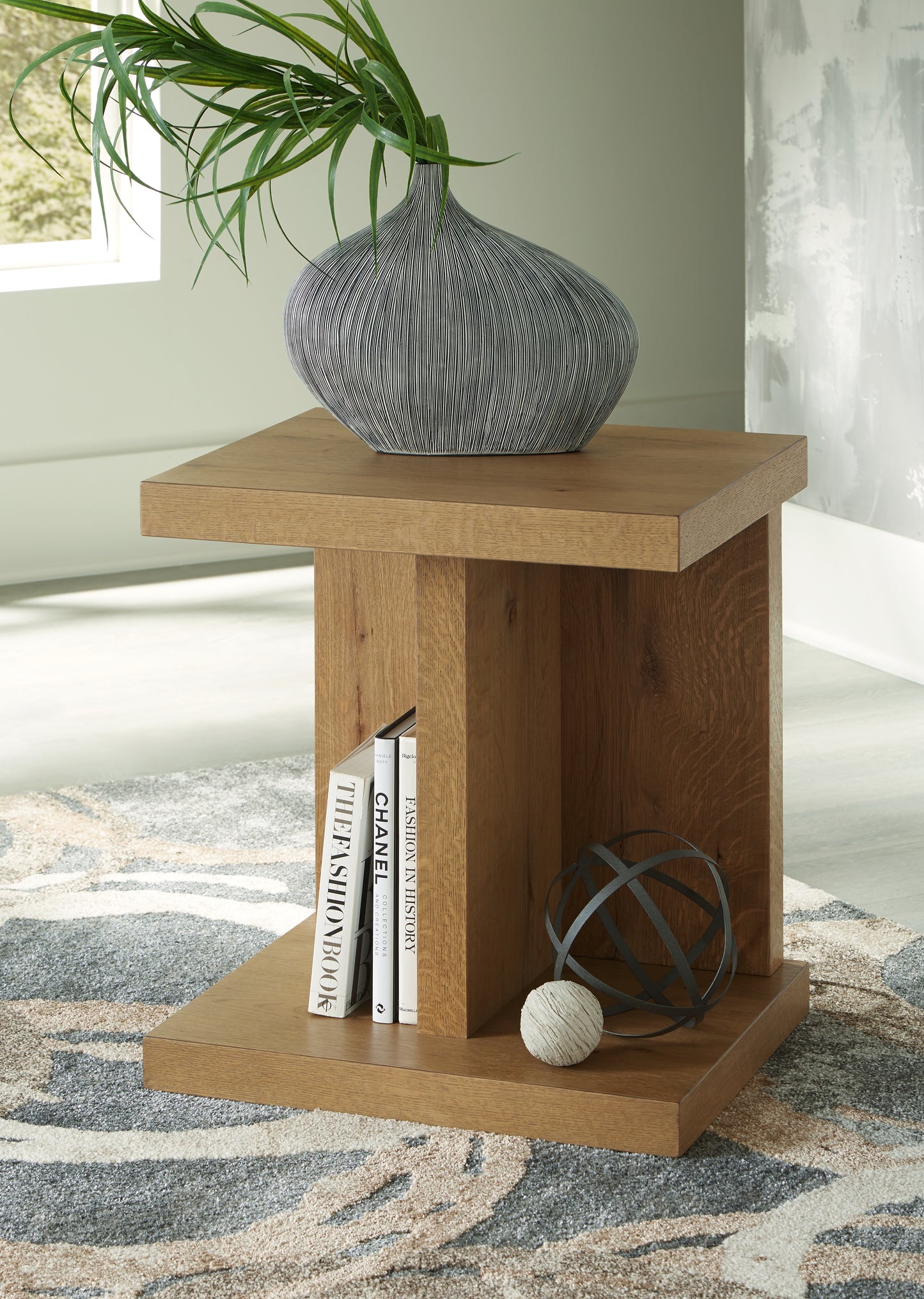 Myers Furniture Outlet - Ashley Furniture - Brinstead Chairside End Table - Chair Side End Table / Light Brown - T839-7