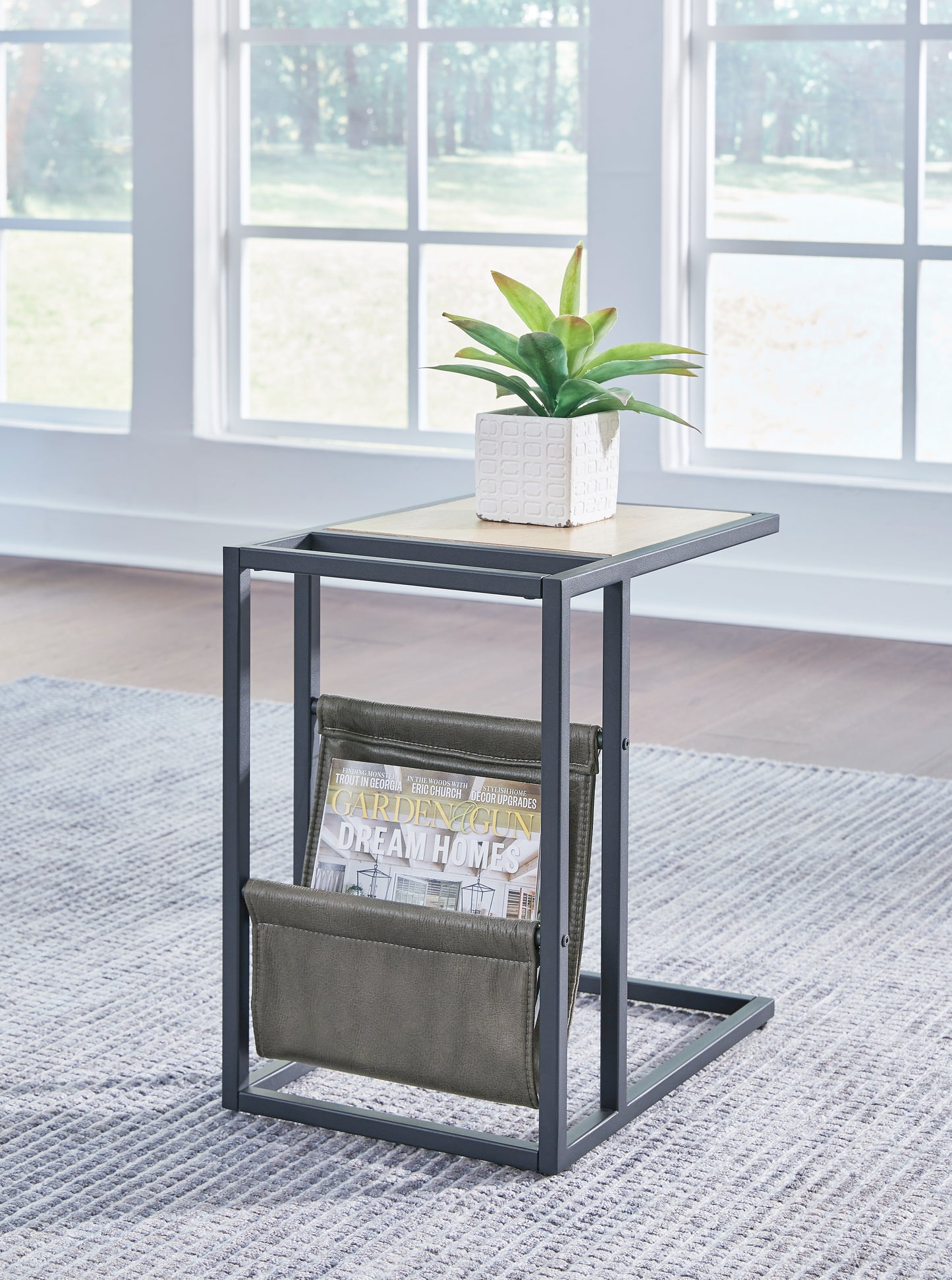 Myers Furniture Outlet - Ashley Furniture - Freslowe Chairside End Table - Chair Side End Table / Light Brown/Black - T931-107