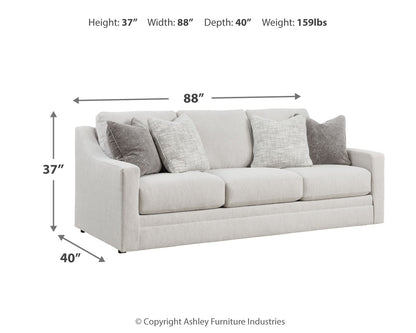 Maitelynn Living Room
