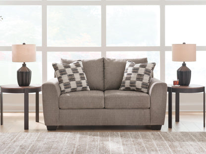 Loreo Living Room