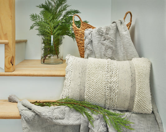 Myers Furniture Outlet - Ashley Furniture - Standon Pillows - Pillow (4/CS) / Gray/White - A1001005