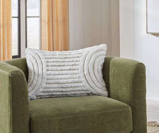 Myers Furniture Outlet - Ashley Furniture - Farissen Pillows - Pillow (4/CS) / White/Tan - A1001062