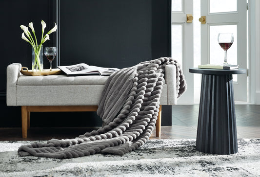 Myers Furniture Outlet - Ashley Furniture - Alsonwell Throw (Set of 3) - Throw (3/CS) / Gray - A1001081