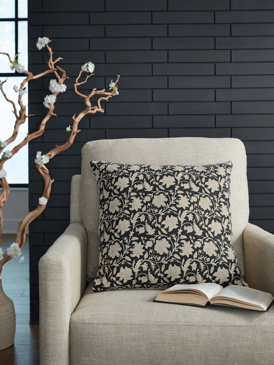Myers Furniture Outlet - Ashley Furniture - Alanderson Pillows - Pillow (4/CS) / Black/Ivory - A1001100