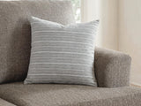 Pillow (4/CS)