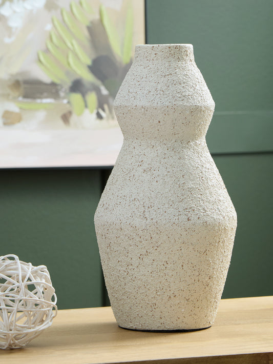 Myers Furniture Outlet - Ashley Furniture - Dawthorne Vase - Vase / Cream - A2000850