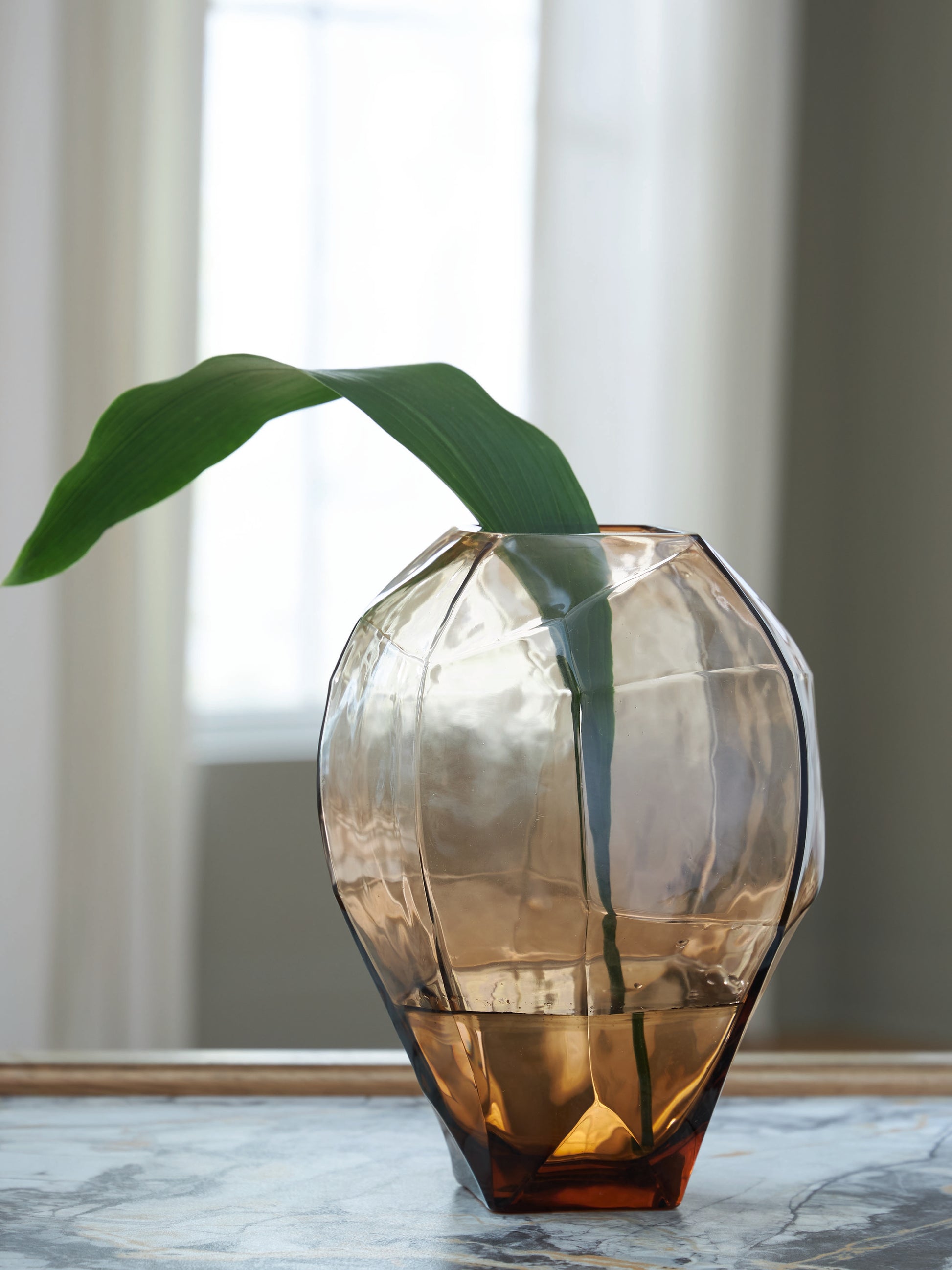 Myers Furniture Outlet - Ashley Furniture - Ewart Vase - Vase / Light Brown - A2000866
