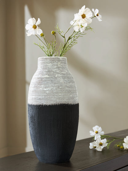 Myers Furniture Outlet - Ashley Furniture - Girtha Vase - Vase / Antique White/Black - A2000877