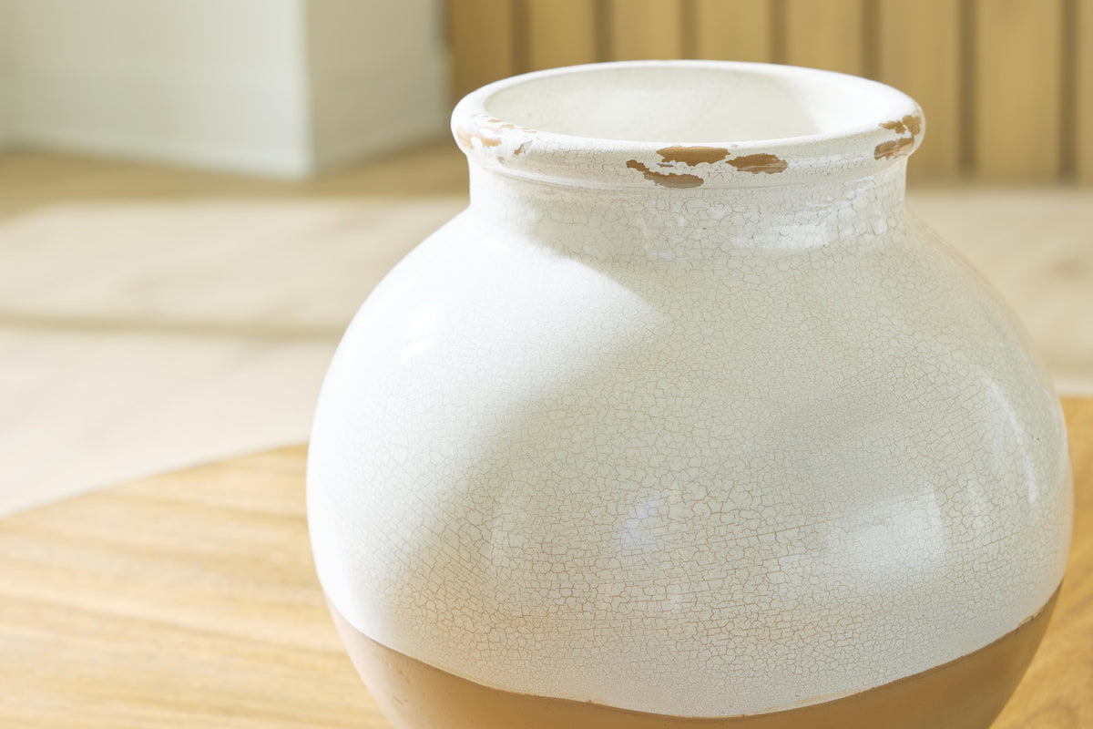 Vercott Vase