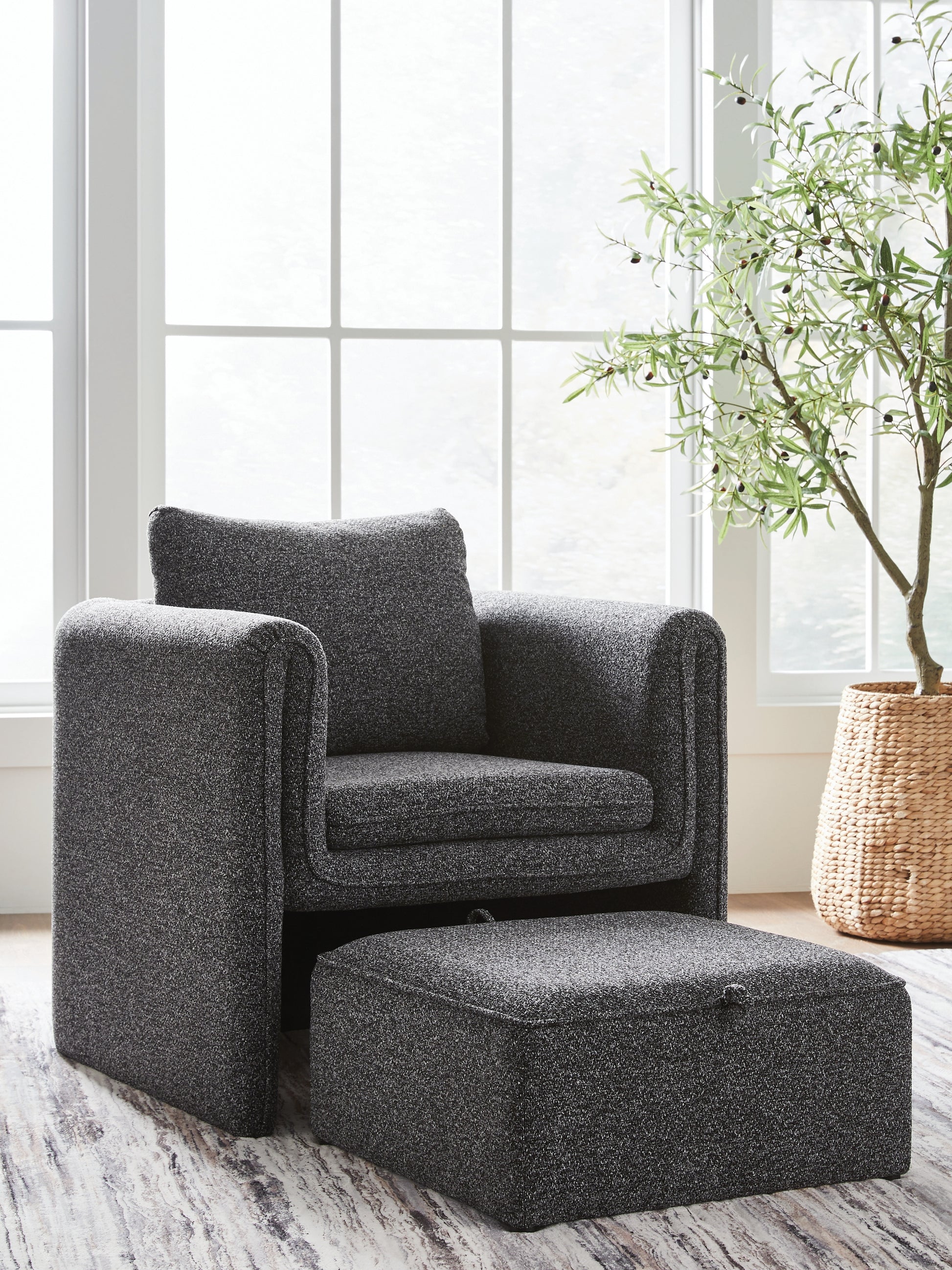 Myers Furniture Outlet - Ashley Furniture - Vreni Accent Chair - Accent Chair / Charcoal/Black - A3000754