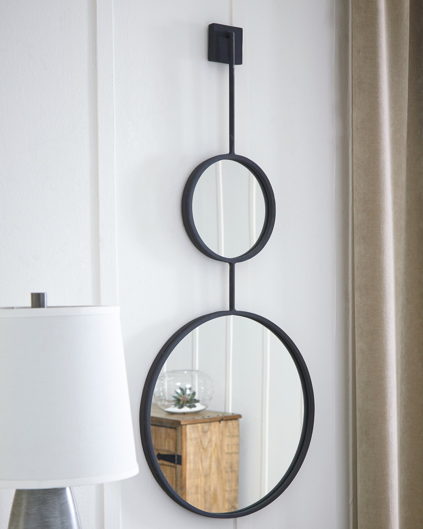 Myers Furniture Outlet - Ashley Furniture - Brewer Mirror - Accent Mirror / Black - A8010166