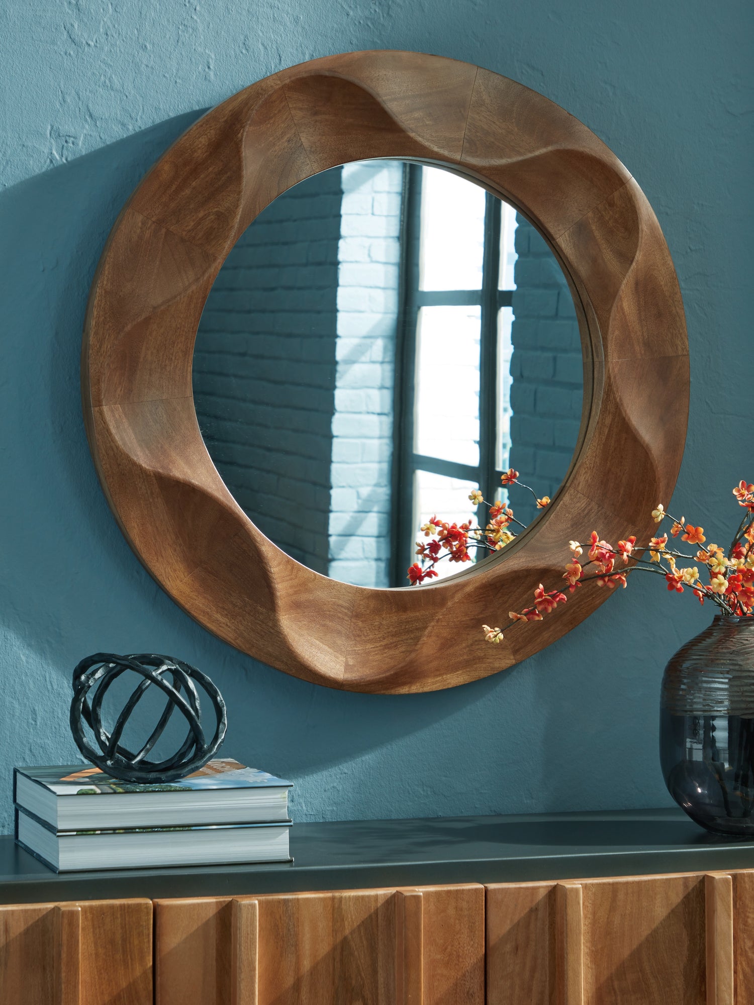 Myers Furniture Outlet - Ashley Furniture - Aajon Mirror - Accent Mirror / Brown - A8010427