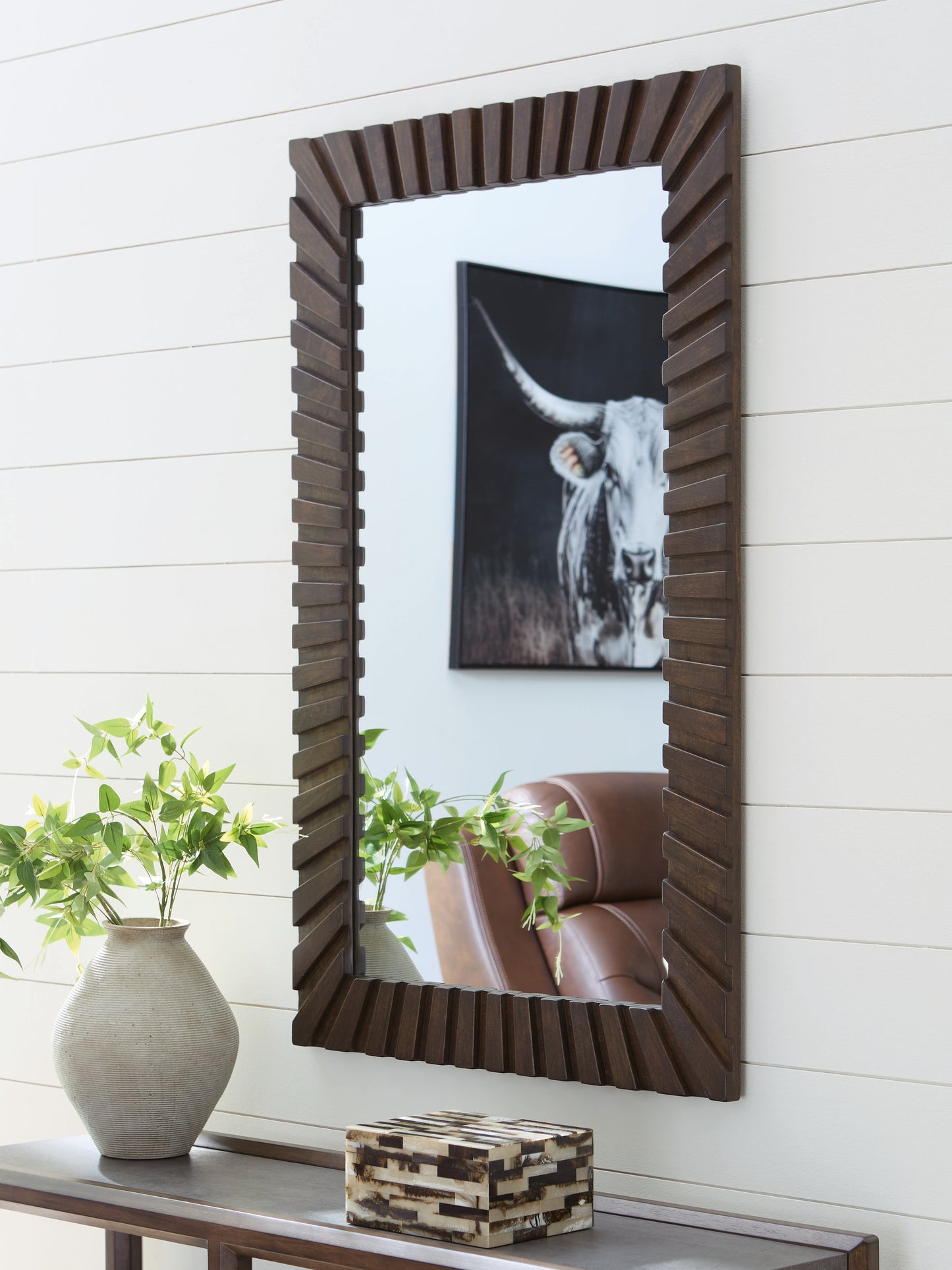 Myers Furniture Outlet - Ashley Furniture - Advin Mirror - Accent Mirror / Dark Brown - A8010428