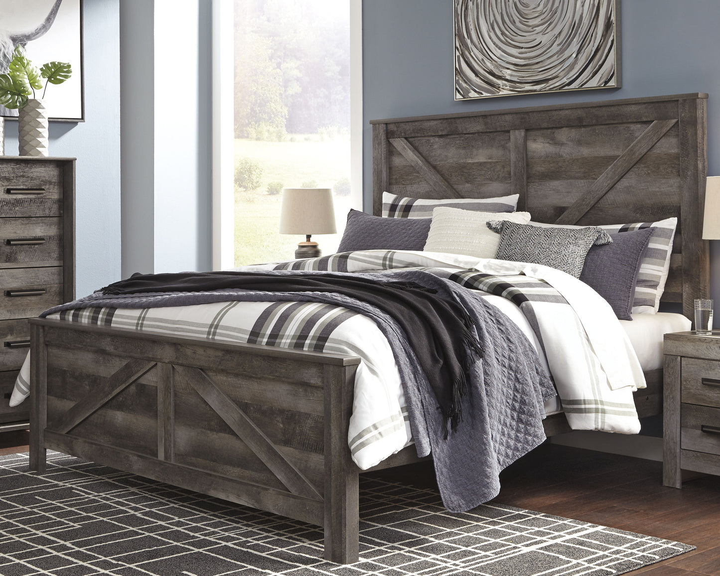 Myers Furniture Outlet - Ashley Furniture - Wynnlow Bedroom - King Crossbuck Panel Bed / Gray - B440B11