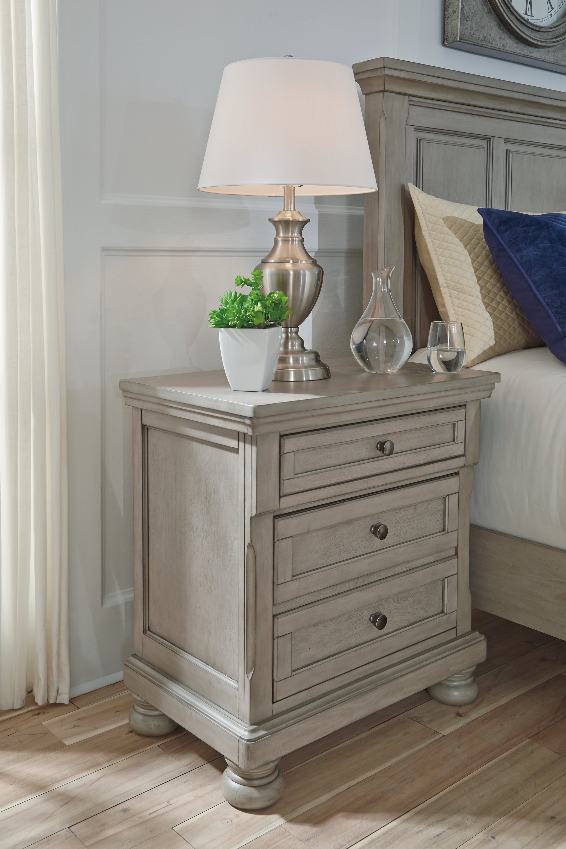 Myers Furniture Outlet - Ashley Furniture - Lettner Bedroom - California King Sleigh Bed / Light Gray - B733B36