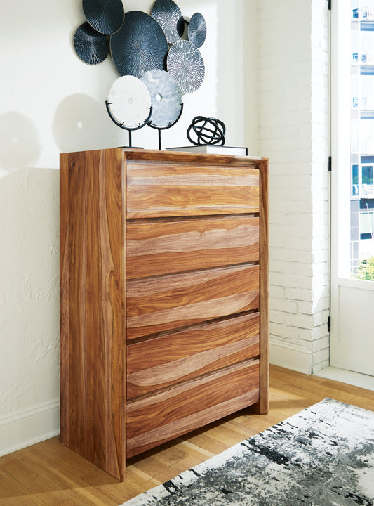 Myers Furniture Outlet - Ashley Furniture - Dressonni Bedroom - King Panel Bed / Brown - B790B4