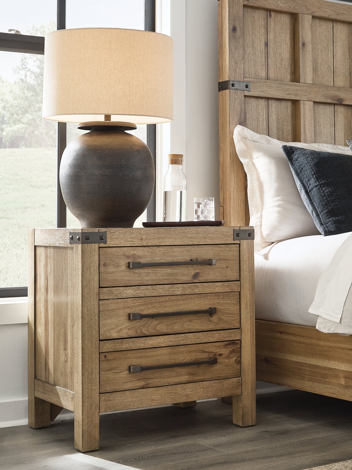 Myers Furniture Outlet - Ashley Furniture - Ridgester Bedroom - Three Drawer Night Stand / Light Brown - B858-93