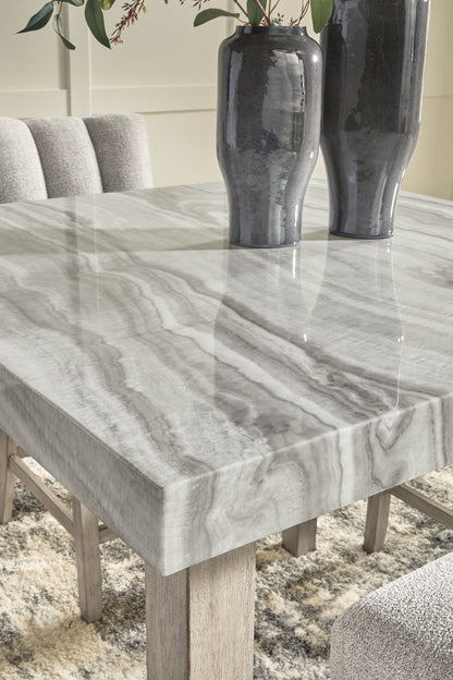 Larawyn Dining Room