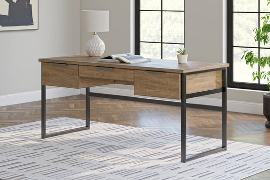 Myers Furniture Outlet - Ashley Furniture - Montia Office Desk - Home Office Desk / Light Brown - H632-44