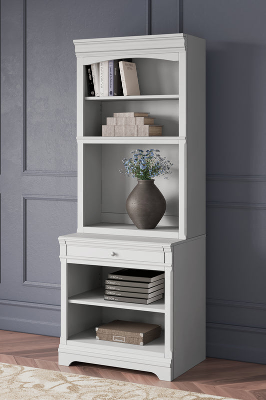 Myers Furniture Outlet - Ashley Furniture - Kanwyn Bookcase - Bookcase / Whitewash - H777H8