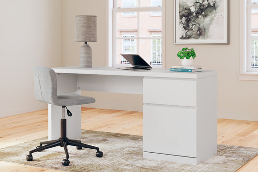 Myers Furniture Outlet - Ashley Furniture - Onita Office Desk - Home Office Desk / White - H9630-134