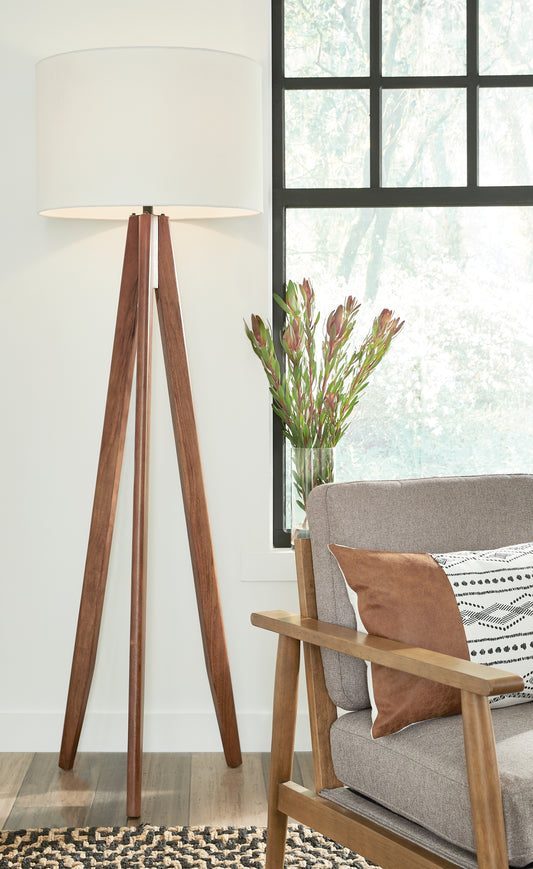 Myers Furniture Outlet - Ashley Furniture - Dallson Lighting - Wood Floor Lamp (1/CN) / Brown - L329011