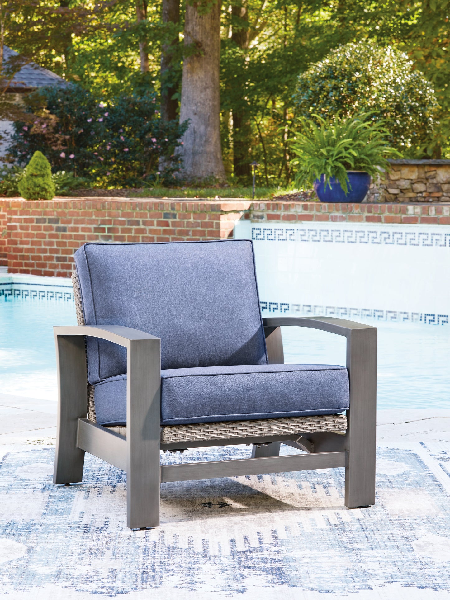 Myers Furniture Outlet - Ashley Furniture - Half Moon Beach Outdoor - Spring Lounge Chair / Blue/Gray - PCP418-820