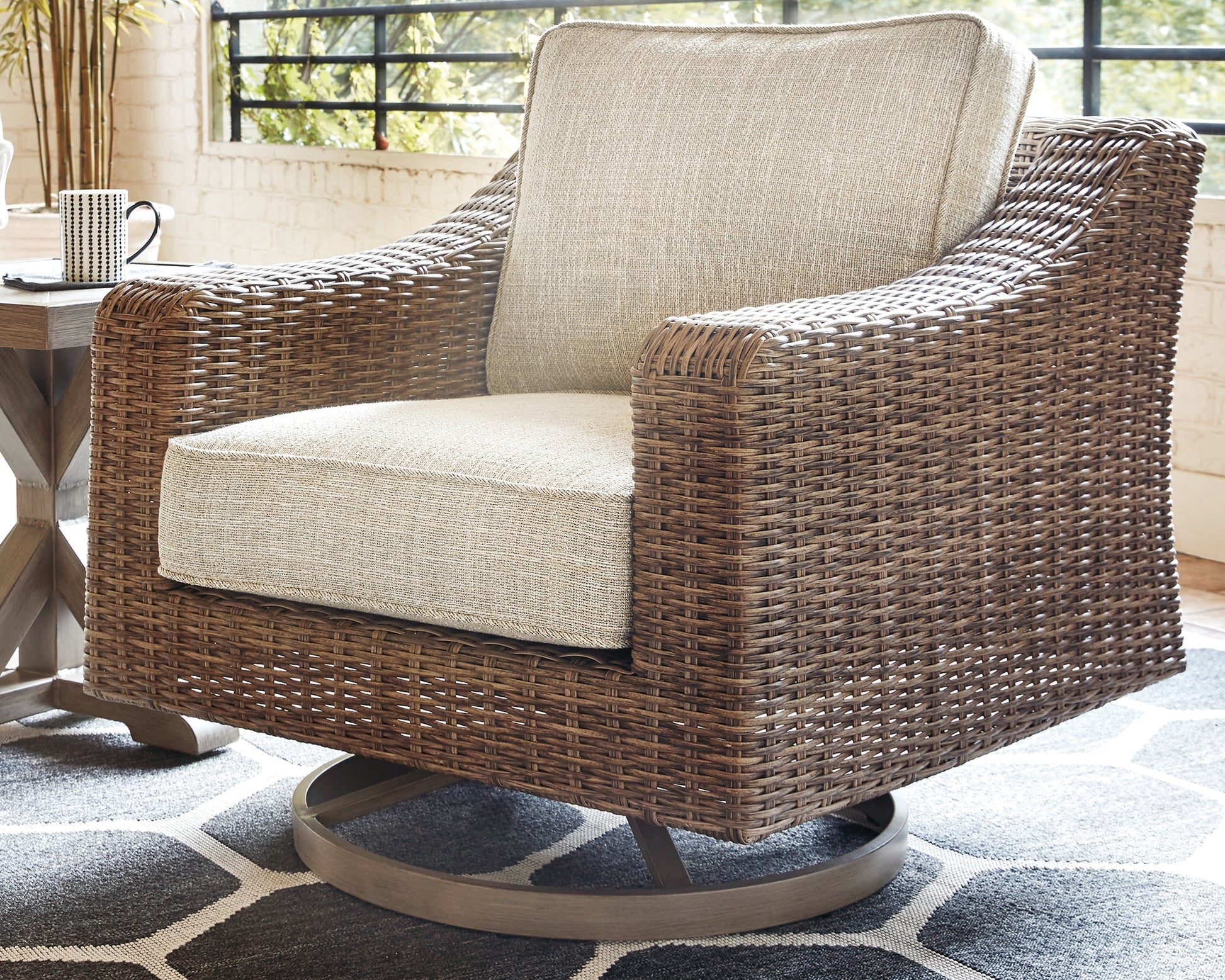 Myers Furniture Outlet - Ashley Furniture - Beachcroft Outdoor - Swivel Lounge Chair (1/CN) / Beige - P791-821