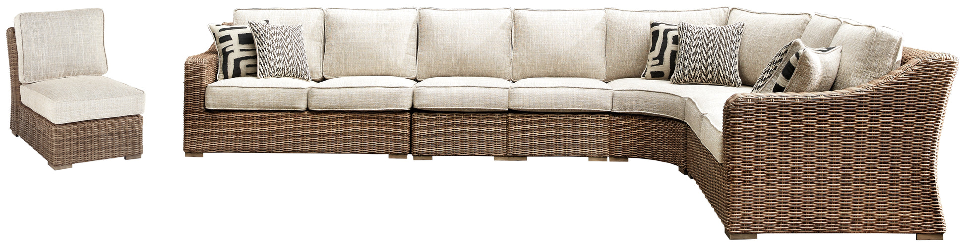 Myers Furniture Outlet - Ashley Furniture - Beachcroft Outdoor - 5-Piece Outdoor Sectional / Black/Light Gray - P792P6