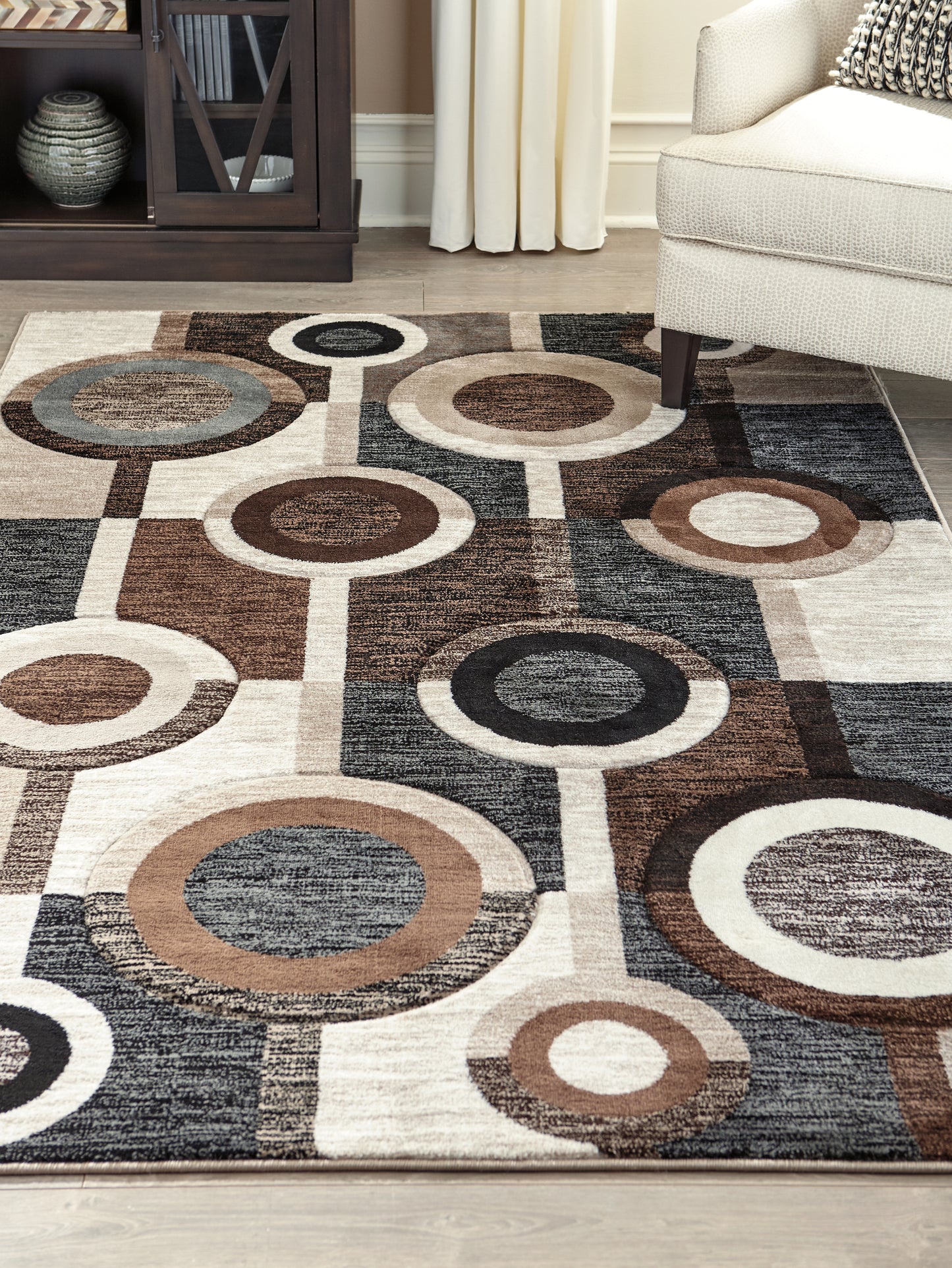 Myers Furniture Outlet - Ashley Furniture - Guintte Rug - 8'2" x 9'6" Rug / Multi - R403971