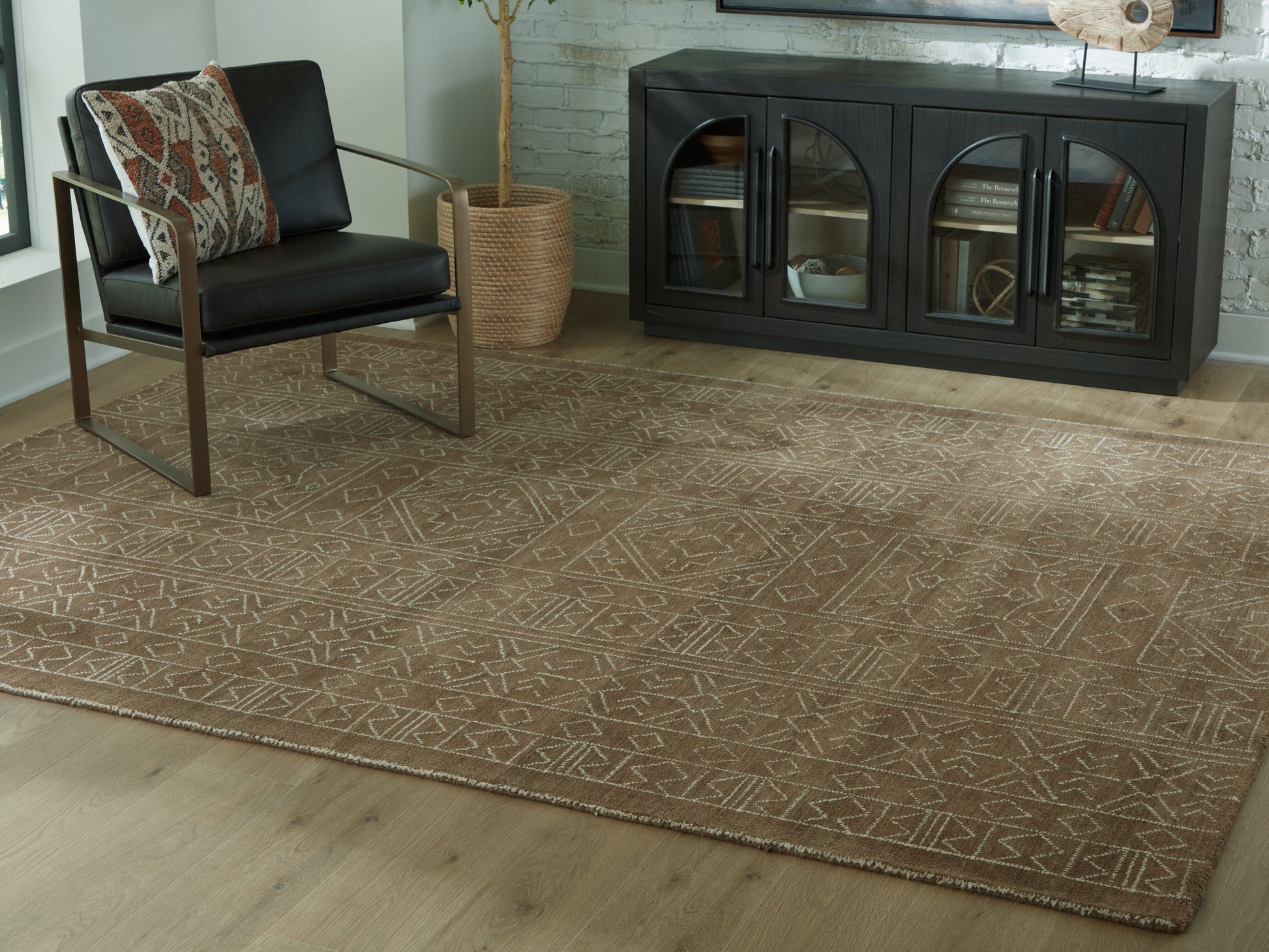 Myers Furniture Outlet - Ashley Furniture - Merrittman Rug - 7'8" x 10' Area Rug / Brown/Ivory - R407701