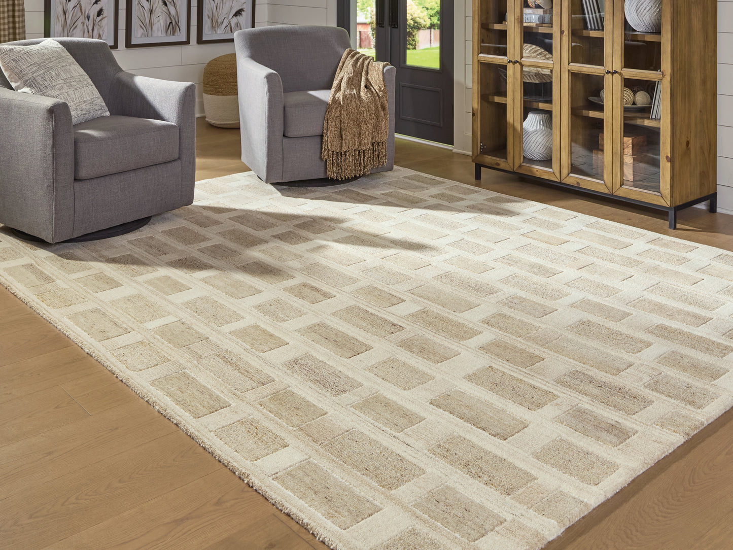 Myers Furniture Outlet - Ashley Furniture - Lisgrove Rug - 7'8" x 10' Area Rug / Tan/Brown/White - R407711